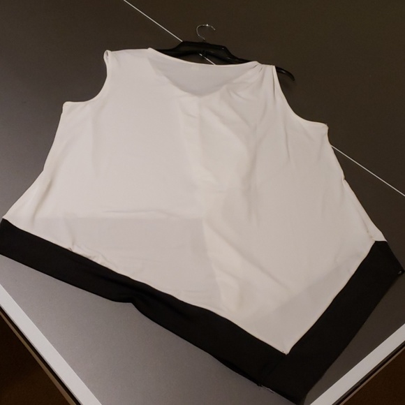 Top - Picture 2 of 6